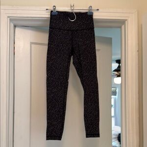 Lululemon Black and White Patterned Leggings